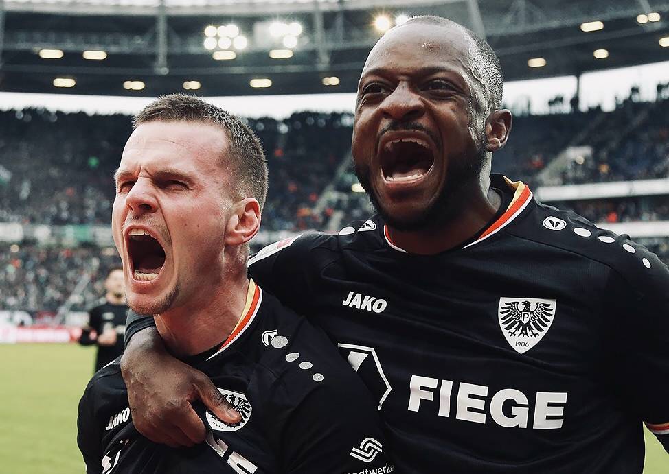 包含纽卡斯尔今晨伤情更新；志在德国杯名次提升；球迷炸锅；球队文化再被提及的词条