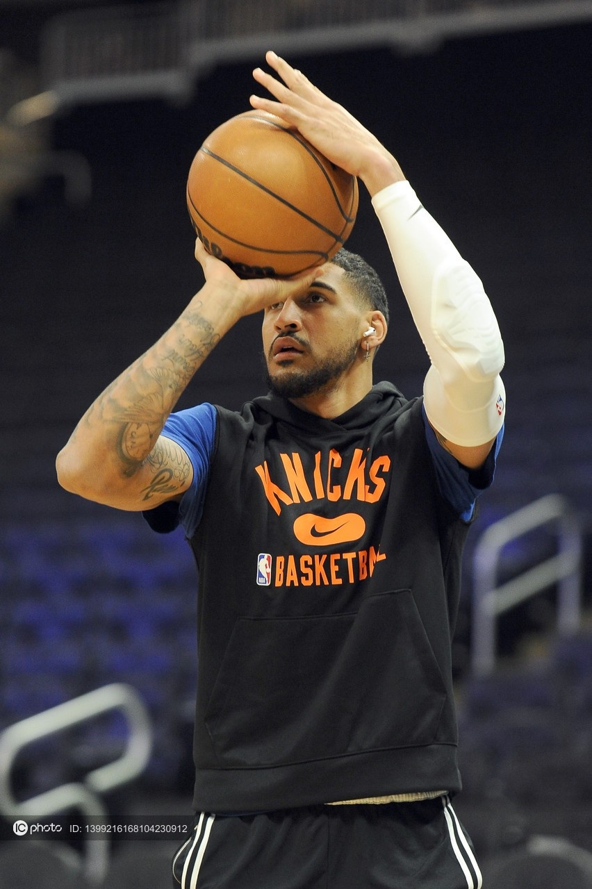 关于国际比赛日体能课后，密尔沃基雄鹿手感冰凉备战社区盾，气氛紧张，赛季目标并未改变的信息